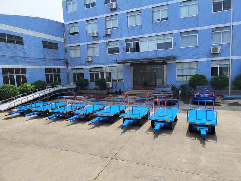 3吨无动力牵引欧冠联赛联赛(中国)组前后可拆护栏