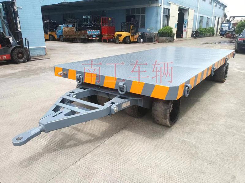 25吨重型工业欧冠联赛联赛(中国) 全挂式牵引拖车底盘