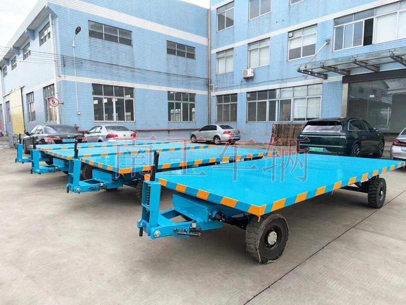 6吨欧冠联赛联赛(中国)蓝色 带减震带刹车工具拖车