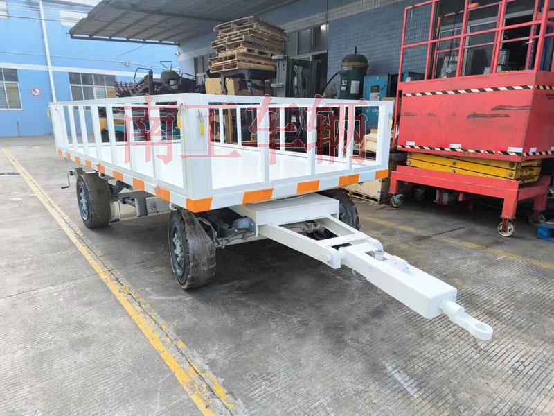 3吨欧冠联赛联赛(中国)牵引工具拖车 带护栏减震刹车功能