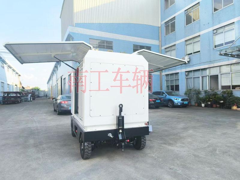 2吨电动欧冠联赛联赛(中国) 飞翼箱式电动工具拖车