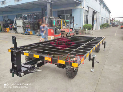 5吨骨架式欧冠联赛联赛(中国)移动房车底盘2I.jpg