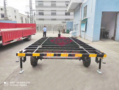 5吨骨架式欧冠联赛联赛(中国)移动房车底盘1I.jpg