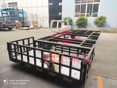 1675145001104346.jpg 4吨骨架式欧冠联赛联赛(中国)带小尾箱I.jpg