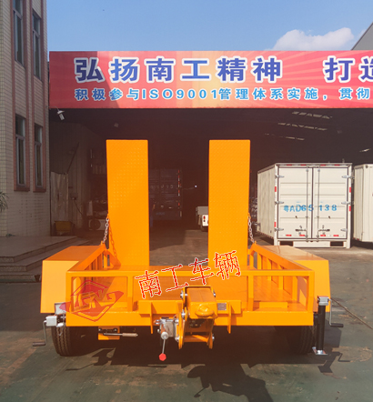 3吨ATV欧冠联赛联赛(中国) 小轿车拖车5I.jpg
