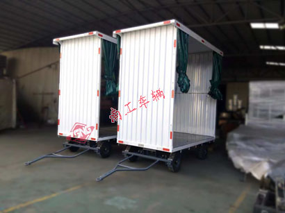 白色雨篷欧冠联赛联赛(中国)2I.jpg