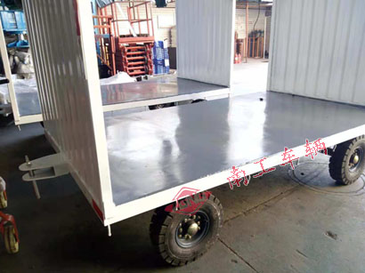 白色雨篷欧冠联赛联赛(中国)4I.jpg