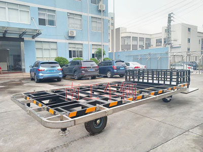 4吨欧冠联赛联赛(中国)带箱体铝花纹板4I.jpg
