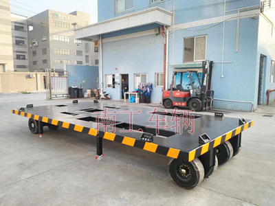 10.5吨牵引箱变欧冠联赛联赛(中国)（预制舱拖车）I.jpg