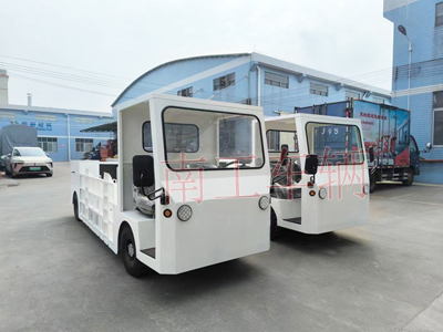 2吨座驾式纯电动欧冠联赛联赛(中国)1I.jpg