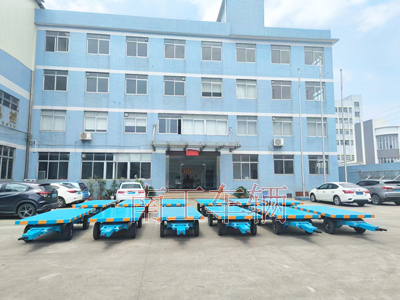 3吨全挂式牵引欧冠联赛联赛(中国)可拆护栏1I.jpg