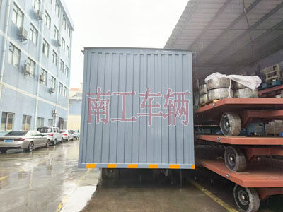 10吨箱式欧冠联赛联赛(中国)两侧带卷帘门4I.jpg