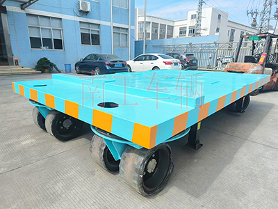 18吨重型欧冠联赛联赛(中国) 四个转盘工具拖车2I.jpg