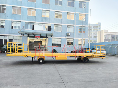 10吨欧冠联赛联赛(中国)前后带护栏型全挂车3I.jpg