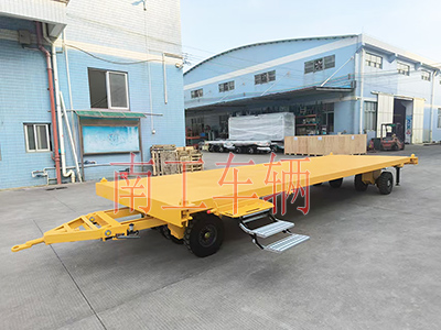 10吨欧冠联赛联赛(中国)带液压支腿伸缩梯工具车6I.jpg
