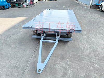 3吨小型牵引欧冠联赛联赛(中国) 全挂车I.jpg