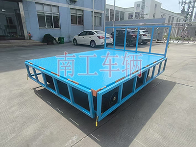 5吨下翻式护栏欧冠联赛联赛(中国) 全挂工具拖车4I.jpg