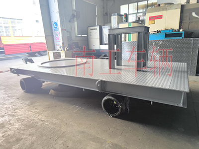 1759023214534836.jpg 5吨牵引欧冠联赛联赛(中国) 带上装架3I.jpg