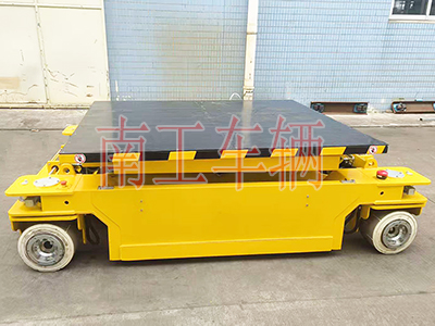 2吨移动式升降平台 台面带伸缩4I.jpg