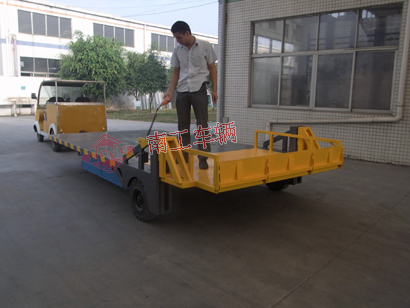 全挂式自带升降多功能平板车,自动装卸欧冠联赛联赛(中国)2I.jpg